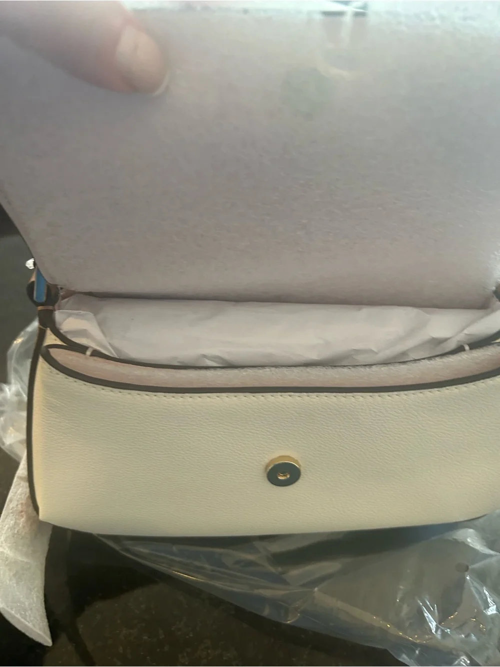 NWT KATE SPADE mini SUTTON crossbody bag.